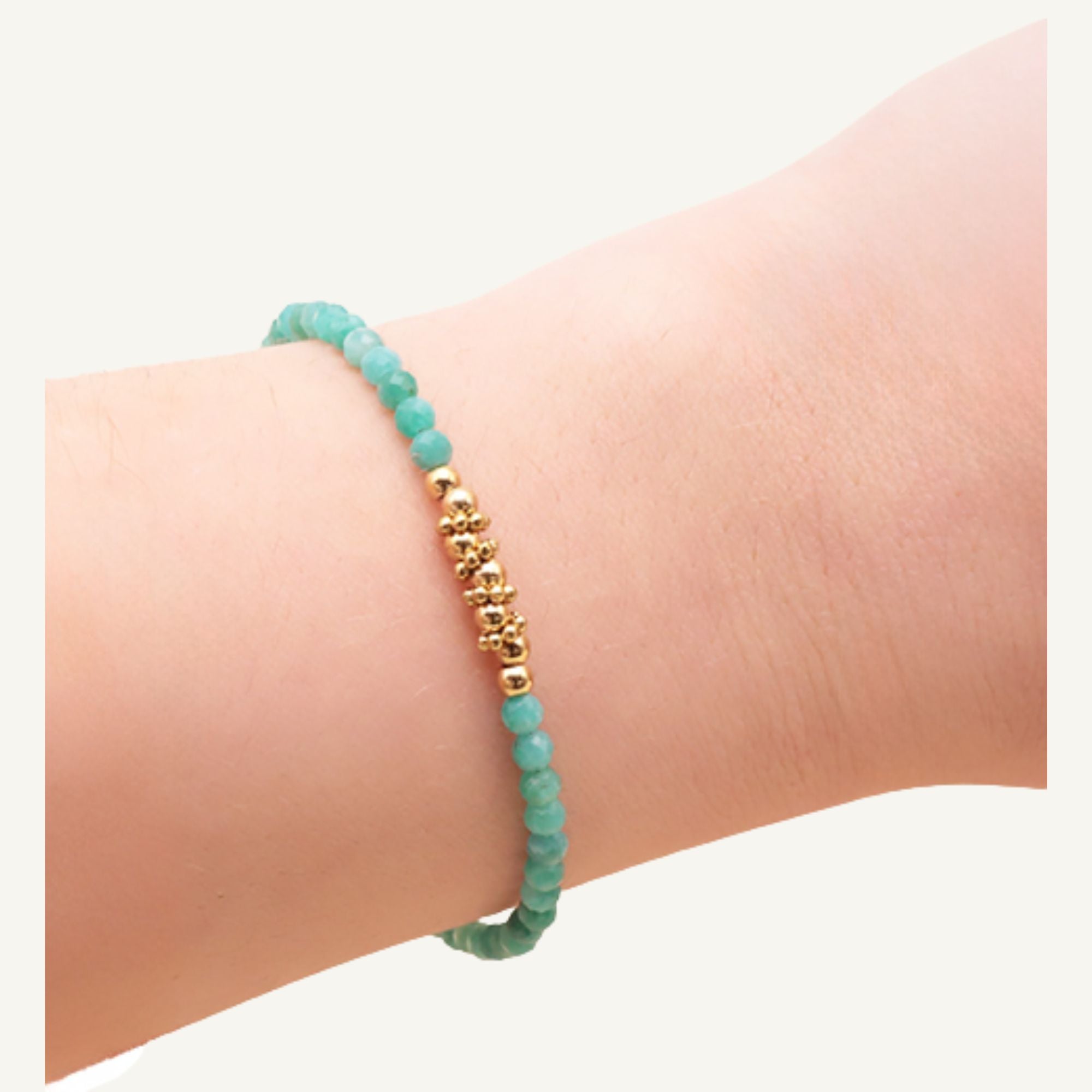 bracelet Auréa amazonite porté au poignet